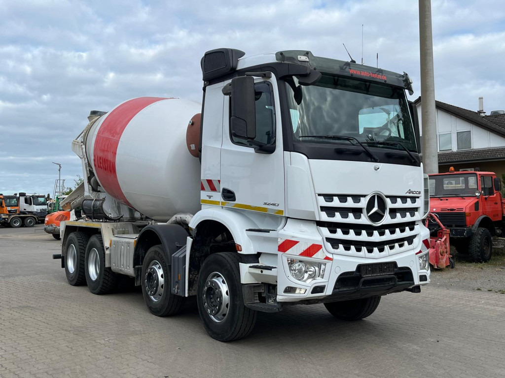 Камион MERCEDES-BENZ Arocs 3240 B 8x4 Betonmischer: снимка 6