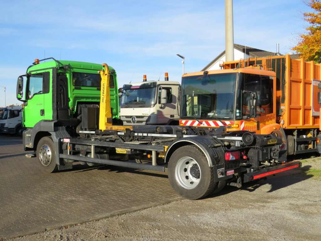 MAN MAN TG-S Abrollkipper 18.320 BL - Мултилифт с кука камион: снимка 3 MAN MAN TG-S Abrollkipper 18.320 BL - Мултилифт с кука камион: снимка 3