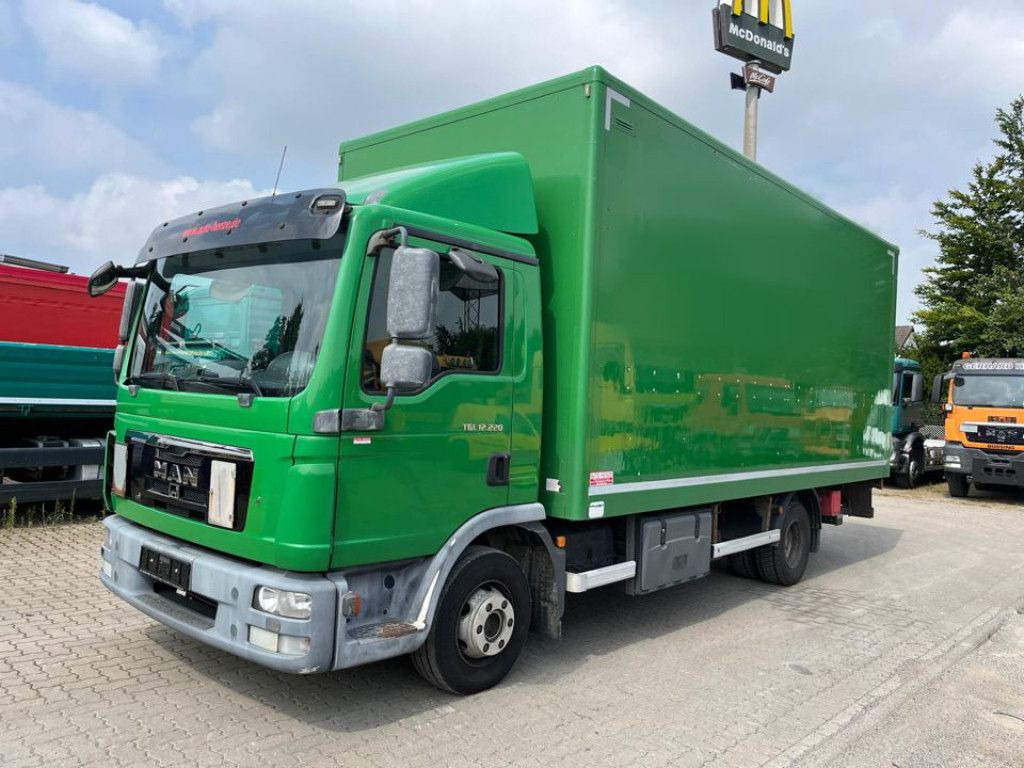 MAN TG-L 12.220 4x2 BL Standardkoffer LBW LBW 1.5 to - Камион фургон: снимка 1 MAN TG-L 12.220 4x2 BL Standardkoffer LBW LBW 1.5 to - Камион фургон: снимка 1