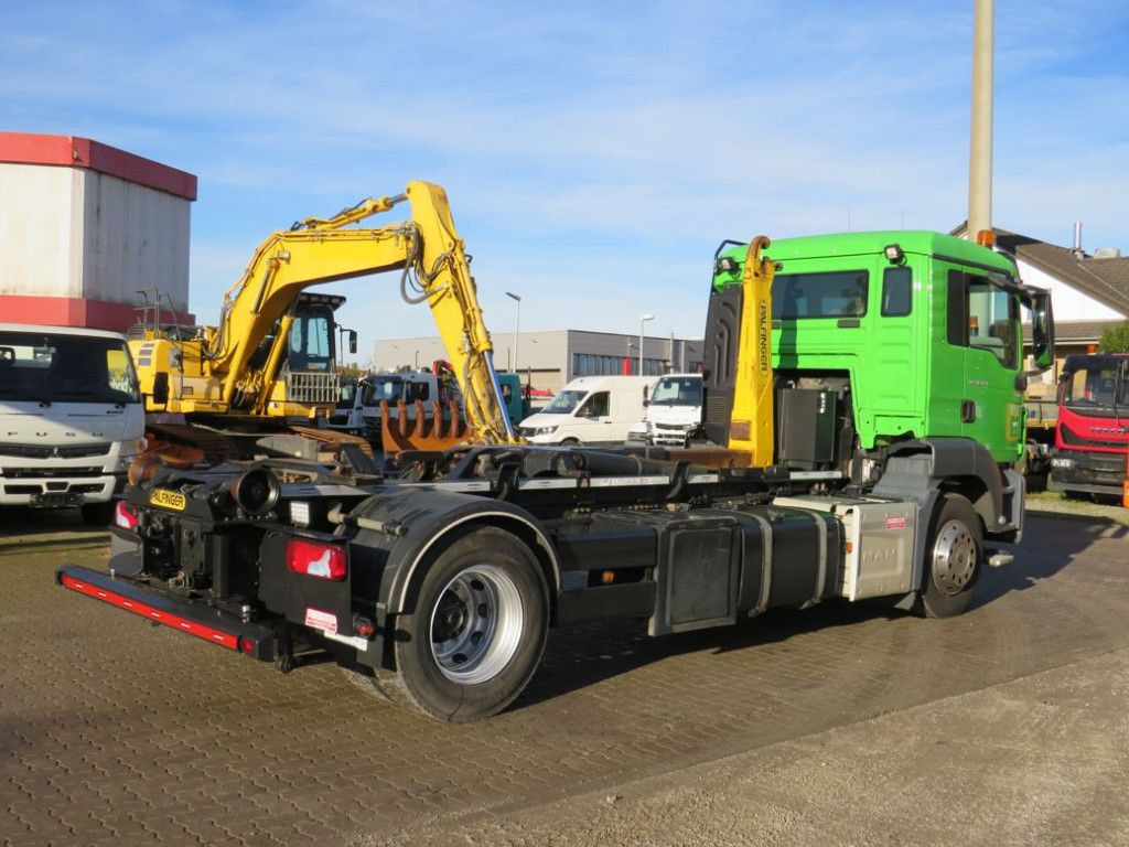 MAN TG-S 18.320 BL Abrollkipper - Мултилифт с кука камион: снимка 4 MAN TG-S 18.320 BL Abrollkipper - Мултилифт с кука камион: снимка 4