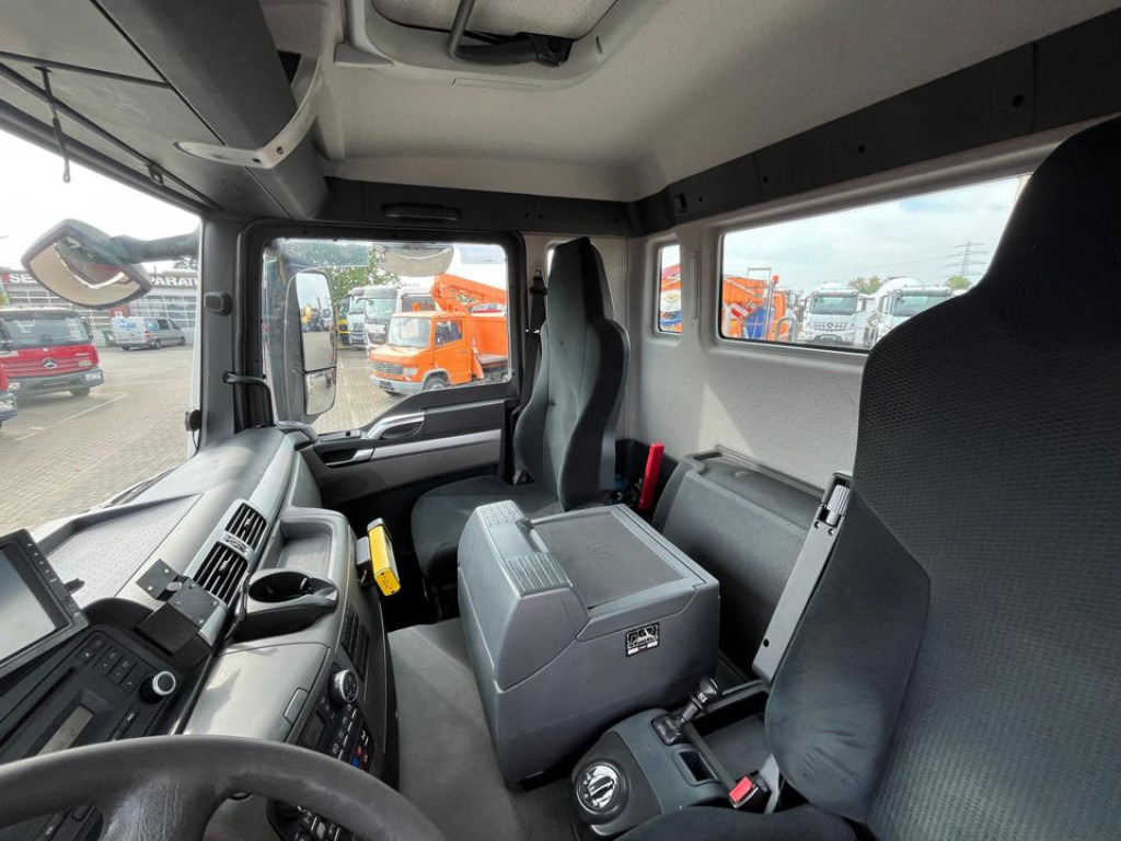 MAN TG-S 26.400 6x2 BL Absetzkipper Meiller Funk - Мултилифт за контейнери камион: снимка 2 MAN TG-S 26.400 6x2 BL Absetzkipper Meiller Funk - Мултилифт за контейнери камион: снимка 2