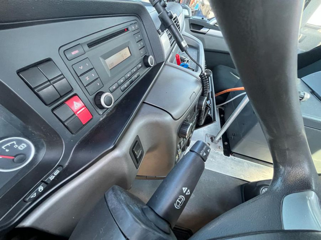 MAN TG-S 33.440 AK 6x6 3-Achs Allradkipper - Самосвал камион: снимка 2 MAN TG-S 33.440 AK 6x6 3-Achs Allradkipper - Самосвал камион: снимка 2