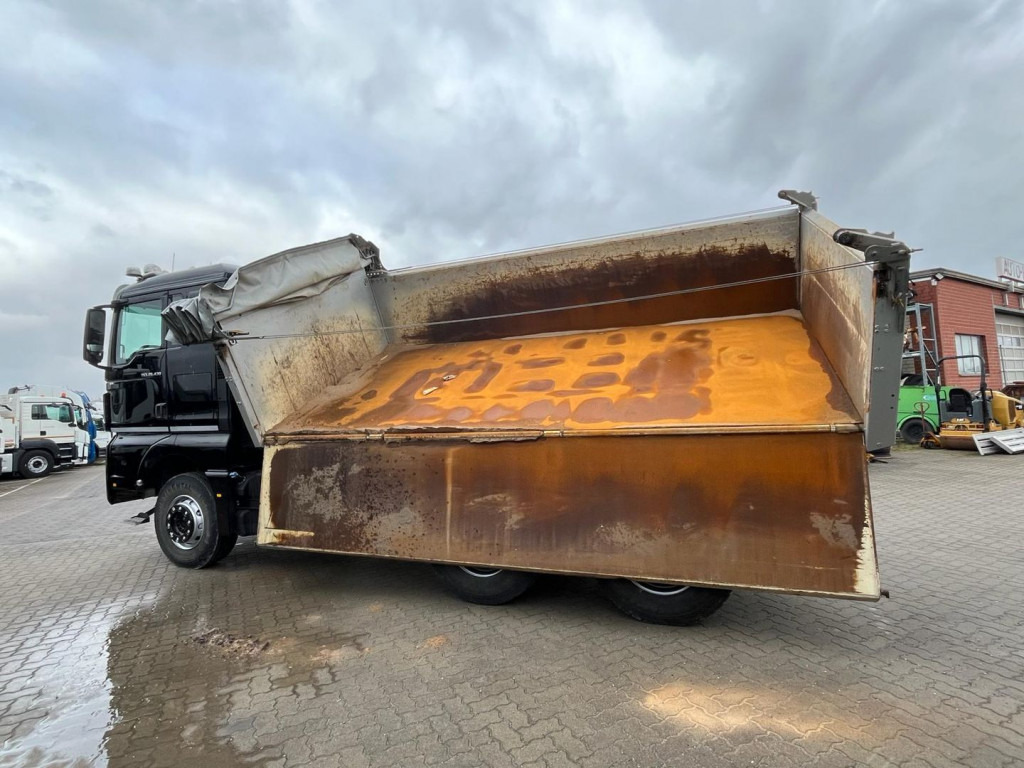 MAN TG-X 3-Achs Kipper 26.430 6x4 Bordmatik nur 73 tKm - Самосвал камион: снимка 3 MAN TG-X 3-Achs Kipper 26.430 6x4 Bordmatik nur 73 tKm - Самосвал камион: снимка 3