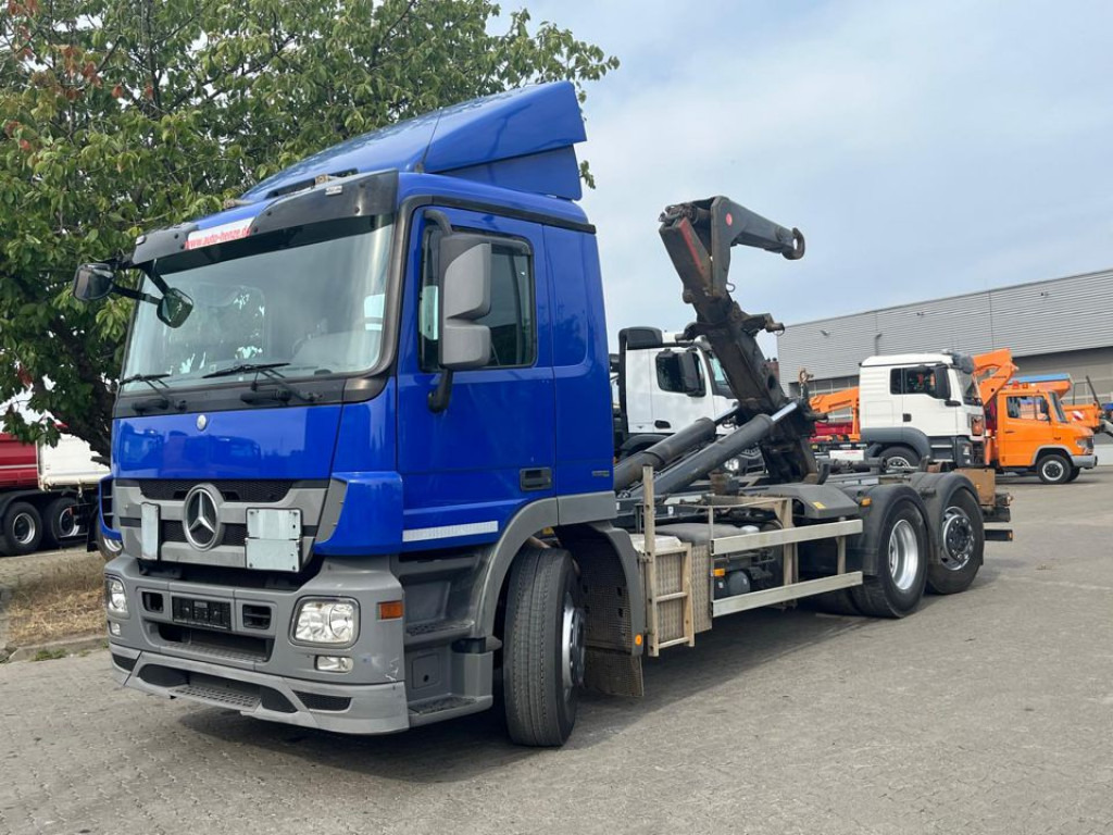 MERCEDES-BENZ Actros 2541 L6x2 Abrollkipper Meiller Schub Knick - Мултилифт с кука камион: снимка 1 MERCEDES-BENZ Actros 2541 L6x2 Abrollkipper Meiller Schub Knick - Мултилифт с кука камион: снимка 1