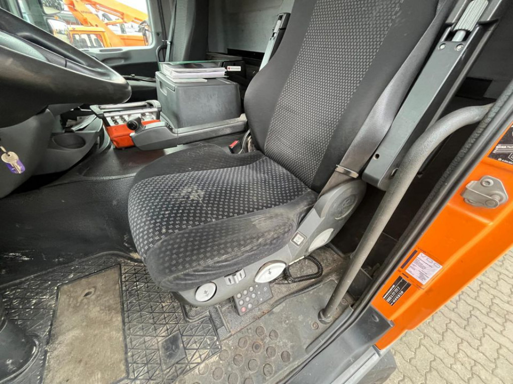 MERCEDES-BENZ Actros 2546 L 6x2 Saug + Spülwagen super Zustand ADR - Каналопочистваща машина: снимка 3 MERCEDES-BENZ Actros 2546 L 6x2 Saug + Spülwagen super Zustand ADR - Каналопочистваща машина: снимка 3