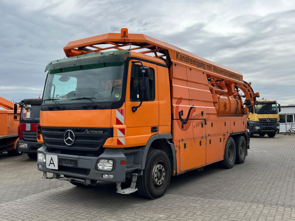 MERCEDES-BENZ Actros 2644 L 6x4 Saug + Spülwagen Kombi Saug+Spül super Zustand - Каналопочистваща машина: снимка 1 MERCEDES-BENZ Actros 2644 L 6x4 Saug + Spülwagen Kombi Saug+Spül super Zustand - Каналопочистваща машина: снимка 1