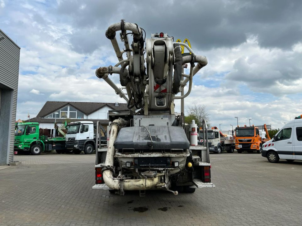 Бетон помпа MERCEDES-BENZ Actros 3241 B 8x4  Betonpumpe Putzmeister 42m: снимка 14