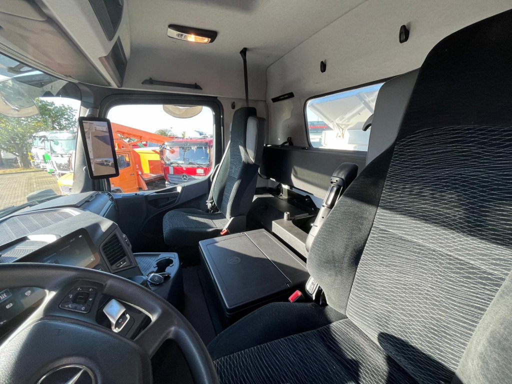 MERCEDES-BENZ Arocs 2645 K 6x4 3-Achs Kipper gr. Meiller Bordmatik 2 Stempel - Самосвал камион: снимка 3 MERCEDES-BENZ Arocs 2645 K 6x4 3-Achs Kipper gr. Meiller Bordmatik 2 Stempel - Самосвал камион: снимка 3