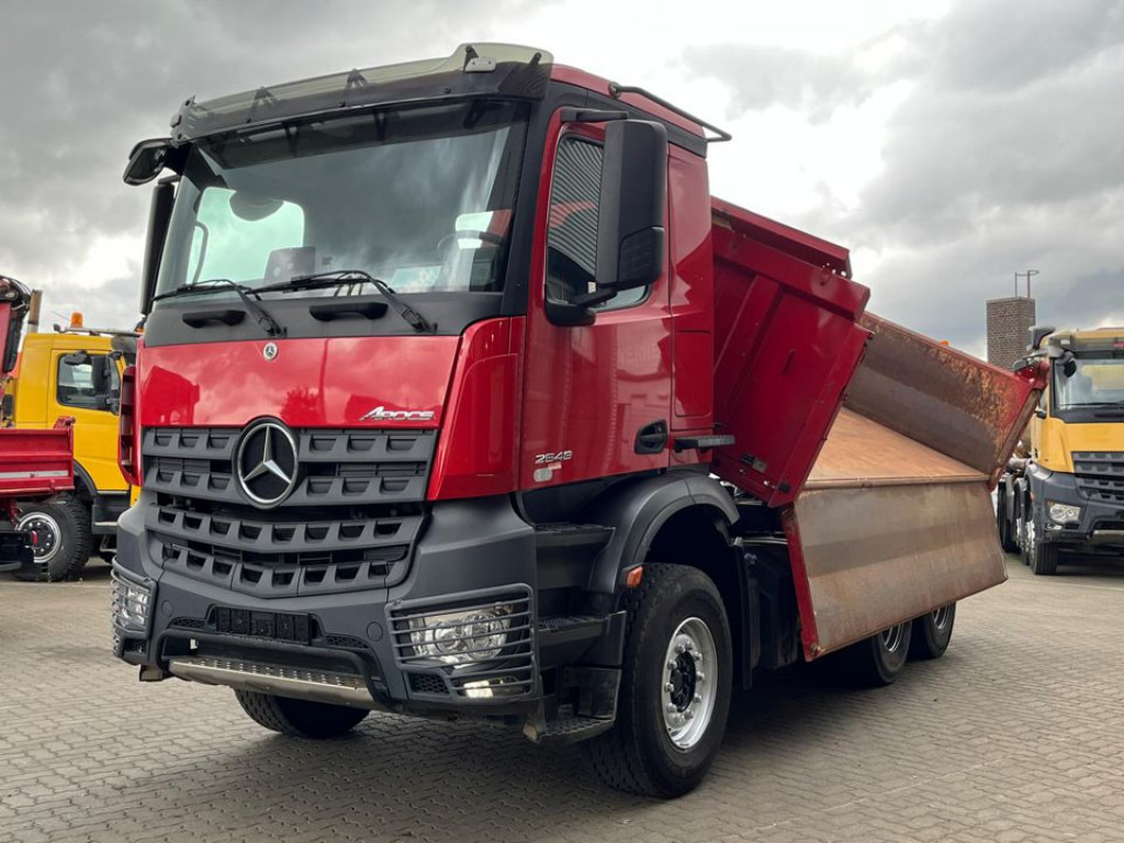MERCEDES-BENZ Arocs 2648 6x4 3-Achs Kipper Bordmatik - Самосвал камион: снимка 1 MERCEDES-BENZ Arocs 2648 6x4 3-Achs Kipper Bordmatik - Самосвал камион: снимка 1