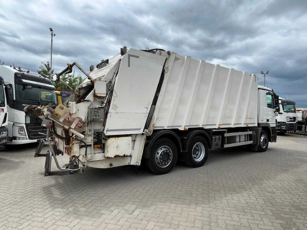 Mercedes-Benz Actros 2532 L 6x2 Müllwagen Faun Powerpress 25m³ - Боклукчийска кола: снимка 4 Mercedes-Benz Actros 2532 L 6x2 Müllwagen Faun Powerpress 25m³ - Боклукчийска кола: снимка 4