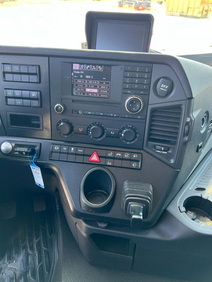 За напитки камион Mercedes-Benz Antos 2540 L 6x2 Pritsche LBW Mercedes-Benz Antos 2540 L 6x2 Pritsche LBW: снимка 6