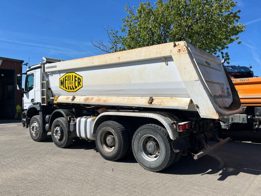 Mercedes-Benz Arocs 3240 B 8x4 4 Achs Muldenkipper Meiller - Самосвал камион: снимка 3 Mercedes-Benz Arocs 3240 B 8x4 4 Achs Muldenkipper Meiller - Самосвал камион: снимка 3