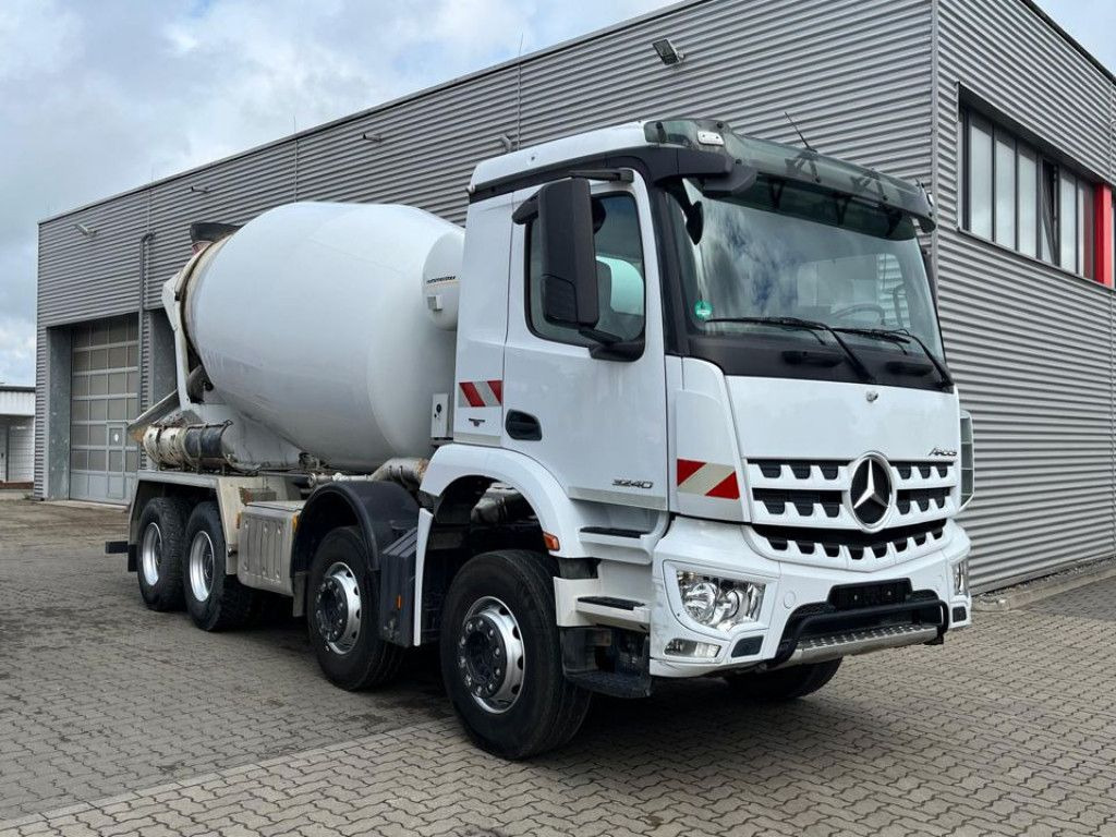 Mercedes-Benz Arocs 3240 B 8x4 Betonmischer Deutsch Top AP Ach - Бетоновоз: снимка 2 Mercedes-Benz Arocs 3240 B 8x4 Betonmischer Deutsch Top AP Ach - Бетоновоз: снимка 2