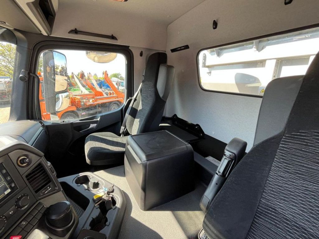 Самосвал камион Mercedes-Benz Arocs 4153 8x6 4 Achs Muldenkipper Meiller: снимка 6