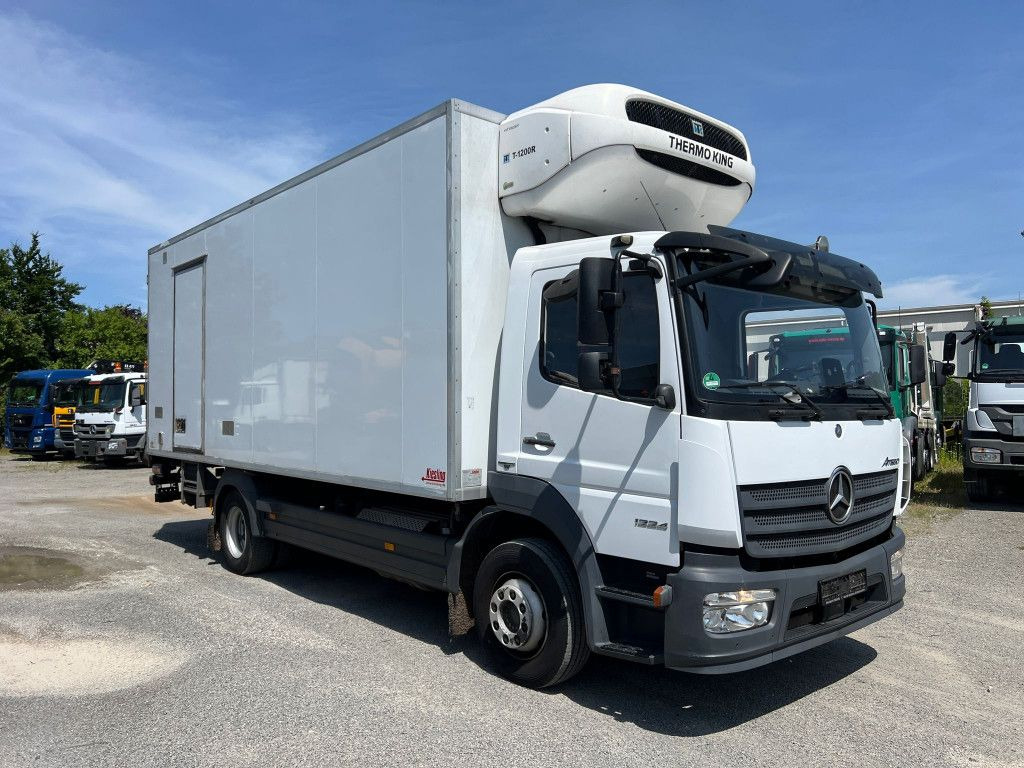 Mercedes-Benz Atego 1224 L Kühlkoffer LBW Tiefkühler 6,2m/LBW - Рефрижератор камион: снимка 2 Mercedes-Benz Atego 1224 L Kühlkoffer LBW Tiefkühler 6,2m/LBW - Рефрижератор камион: снимка 2
