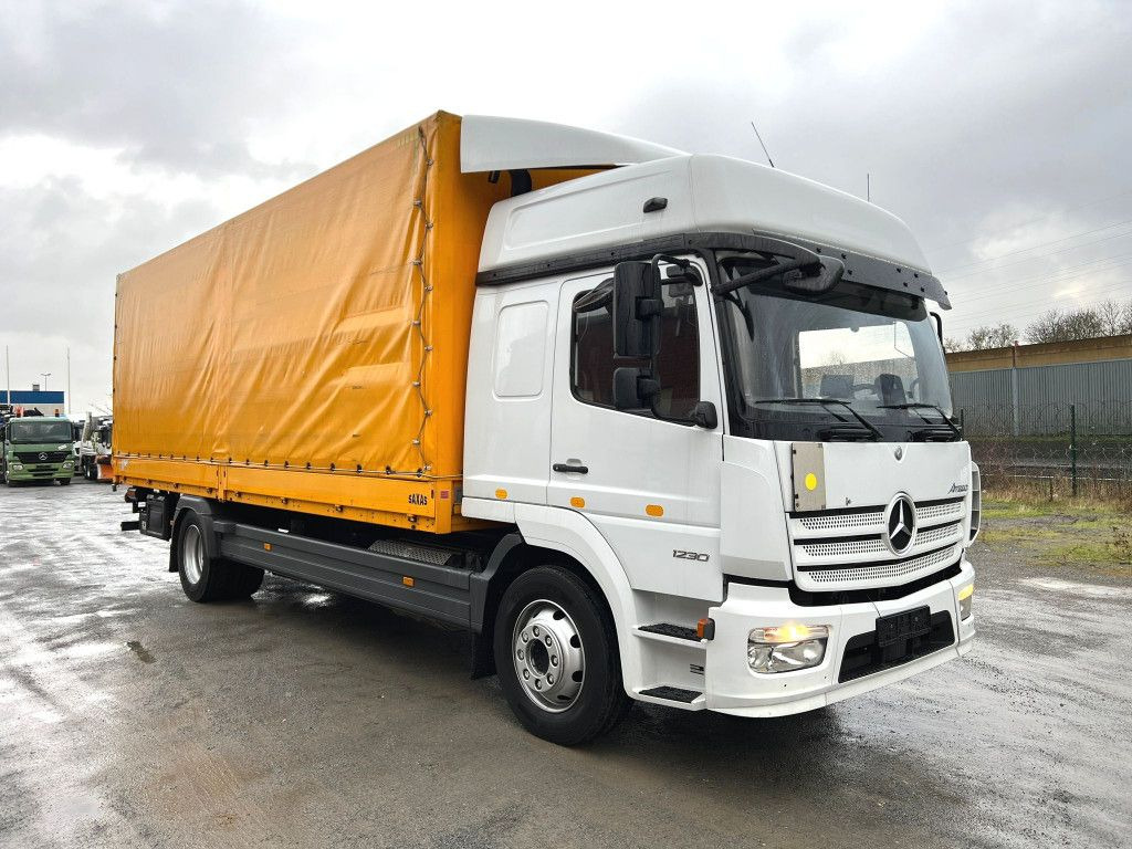Mercedes-Benz Atego 1230 L Pritsche LBW Lg.Fhs/Hochd. 7,2m+LBW - Камион с брезент: снимка 2 Mercedes-Benz Atego 1230 L Pritsche LBW Lg.Fhs/Hochd. 7,2m+LBW - Камион с брезент: снимка 2