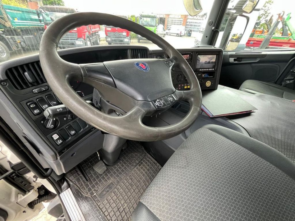 Мултилифт с кука камион, Камион с кран Scania P 360 6x2 Abrollkipper mit Kran Lift/Lenkachse Scania P 360 6x2 Abrollkipper mit Kran Lift/Lenkachse: снимка 7
