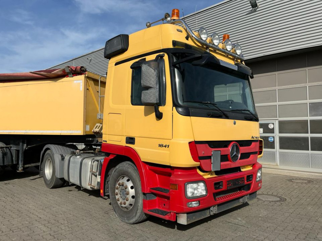MERCEDES-BENZ Actros 1841 LS SZM - Влекач: снимка 3 MERCEDES-BENZ Actros 1841 LS SZM - Влекач: снимка 3