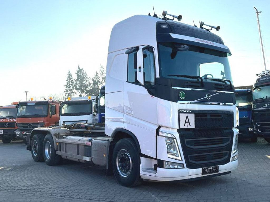 Volvo FH 500 6x2 Abrollkipper Funkfernbedienung - Мултилифт с кука камион: снимка 2 Volvo FH 500 6x2 Abrollkipper Funkfernbedienung - Мултилифт с кука камион: снимка 2