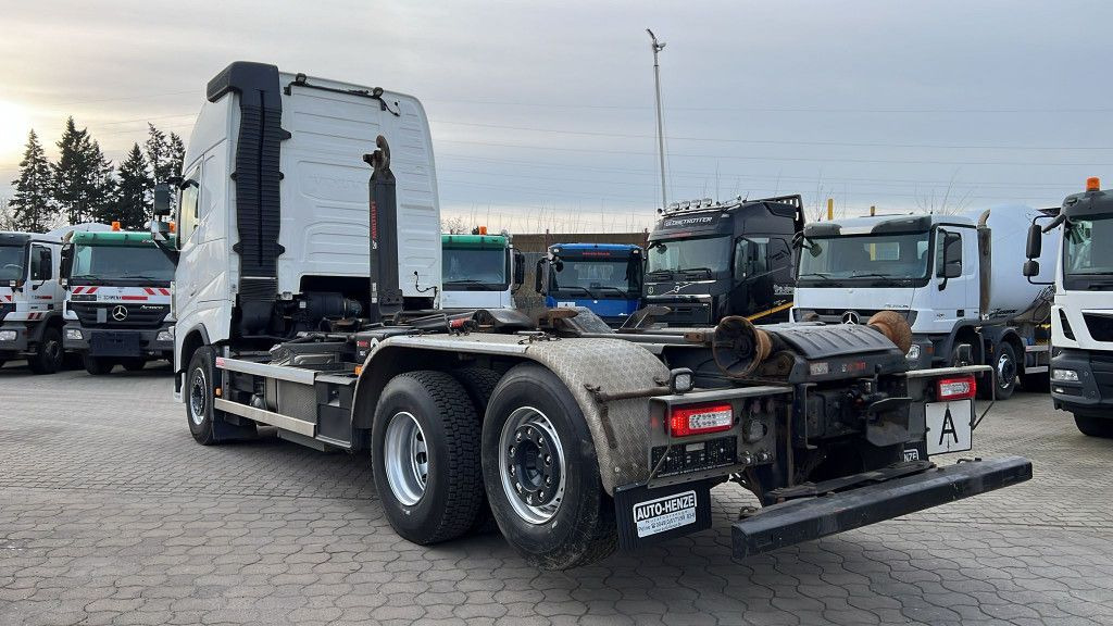 Volvo FH 500 6x2 Abrollkipper Funkfernbedienung - Мултилифт с кука камион: снимка 3 Volvo FH 500 6x2 Abrollkipper Funkfernbedienung - Мултилифт с кука камион: снимка 3