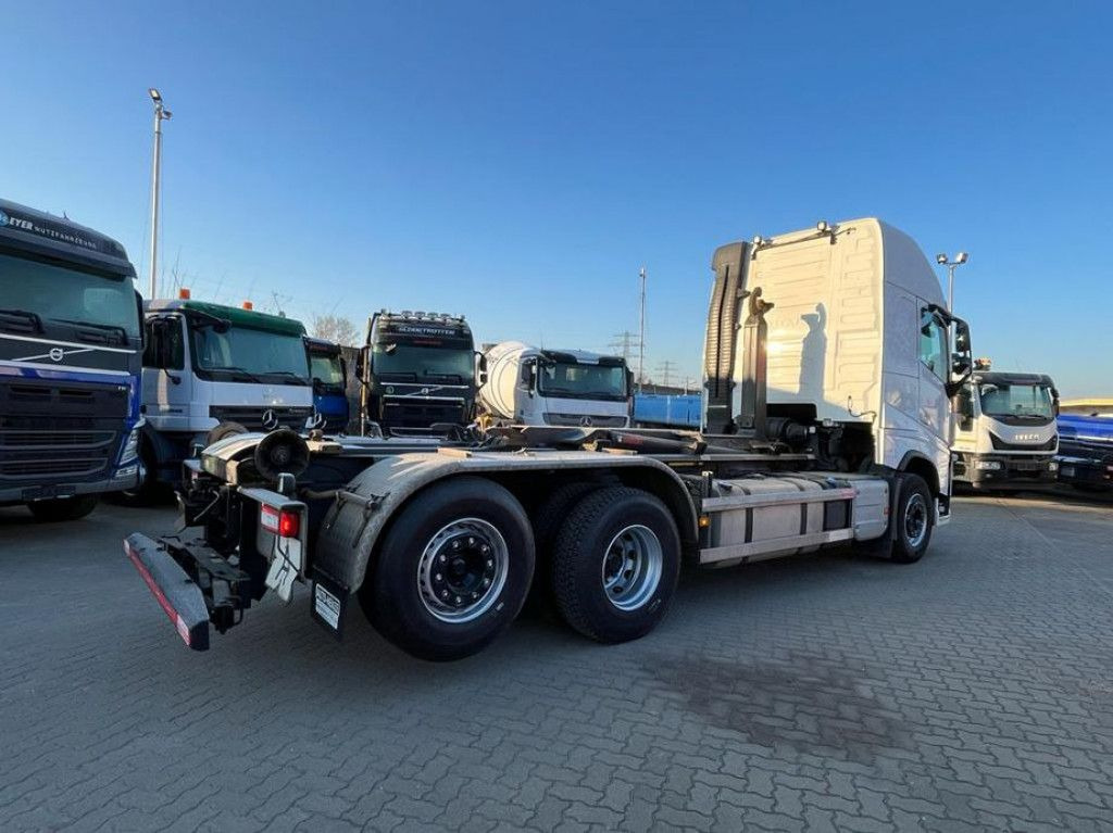 Volvo FH 500 6x2 Abrollkipper Funkfernbedienung - Мултилифт с кука камион: снимка 4 Volvo FH 500 6x2 Abrollkipper Funkfernbedienung - Мултилифт с кука камион: снимка 4
