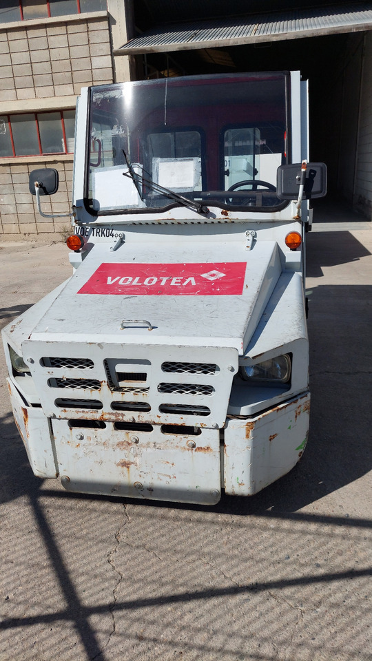 FV-02 Tractor Nissan - Влекач за багаж: снимка 1 FV-02 Tractor Nissan - Влекач за багаж: снимка 1