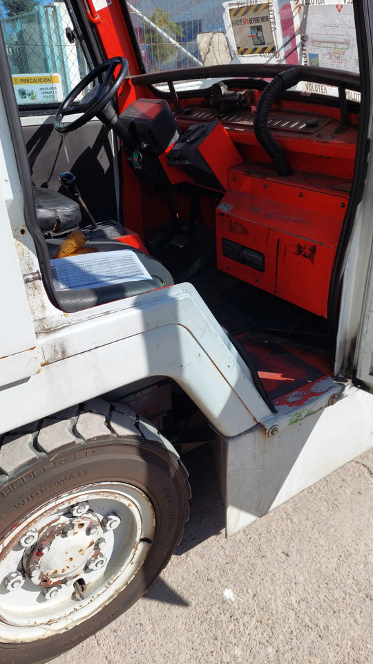 FV-02 Tractor Nissan - Влекач за багаж: снимка 4 FV-02 Tractor Nissan - Влекач за багаж: снимка 4