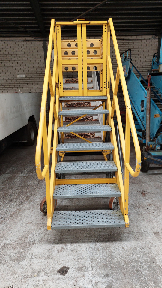Maintenance Stairs SPS OT-7 - Пътническа стълба: снимка 3 Maintenance Stairs SPS OT-7 - Пътническа стълба: снимка 3