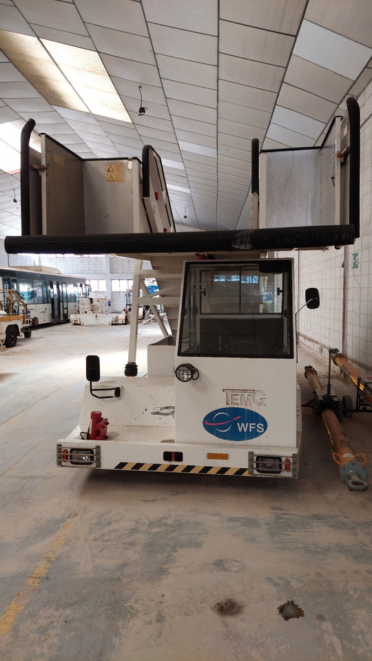 TG-2244 TEMG Passenger stairs - Пътническа стълба: снимка 2 TG-2244 TEMG Passenger stairs - Пътническа стълба: снимка 2