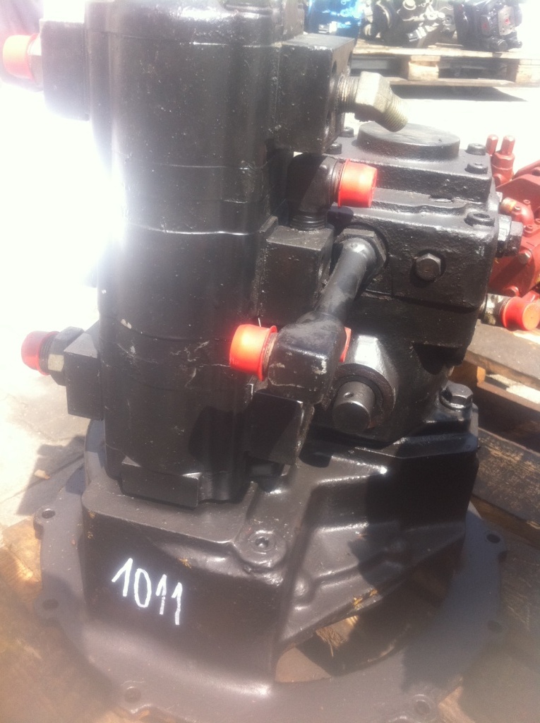 DAIKIN SUNDSTRAND + NIHON SPINDLE PV18AL-S00F-10-615 11-FK-44895 + 103 PBBB331LK108 - Хидравлична помпа за Строителна техника: снимка 1 DAIKIN SUNDSTRAND + NIHON SPINDLE PV18AL-S00F-10-615 11-FK-44895 + 103 PBBB331LK108 - Хидравлична помпа за Строителна техника: снимка 1