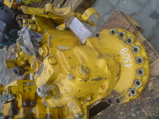 KOMATSU E2967928 - Хидравличен мотор за Строителна техника: снимка 1 KOMATSU E2967928 - Хидравличен мотор за Строителна техника: снимка 1