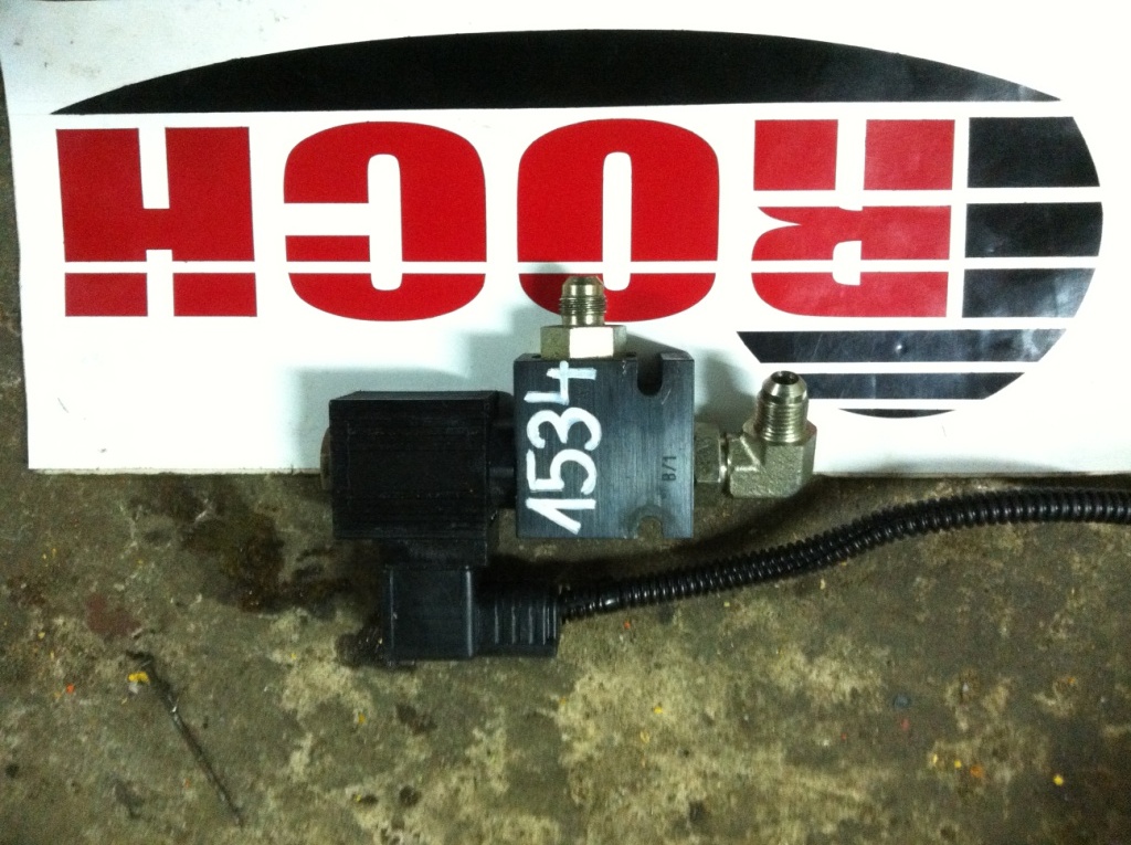 PARKER 810-2-8T+ 851019 12VDC - 1 SEKCYJNY - Хидравличен клапан за Строителна техника: снимка 1 PARKER 810-2-8T+ 851019 12VDC - 1 SEKCYJNY - Хидравличен клапан за Строителна техника: снимка 1