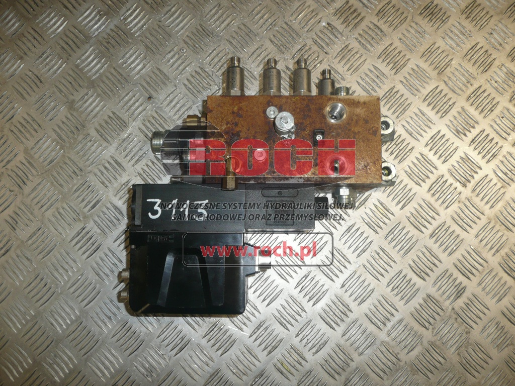 PARKER D1FPE50MJ9NN0036 - 2 SEKCYJNY + 35039642 + KOŚĆ - Хидравличен клапан: снимка 2 PARKER D1FPE50MJ9NN0036 - 2 SEKCYJNY + 35039642 + KOŚĆ - Хидравличен клапан: снимка 2