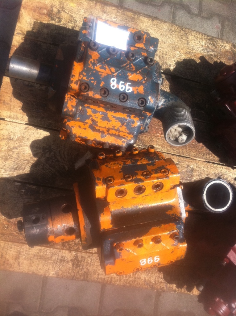 POCLAIN HYDRAULICS 4H12FOR17472 00943543 - Хидравлична помпа за Строителна техника: снимка 1 POCLAIN HYDRAULICS 4H12FOR17472 00943543 - Хидравлична помпа за Строителна техника: снимка 1