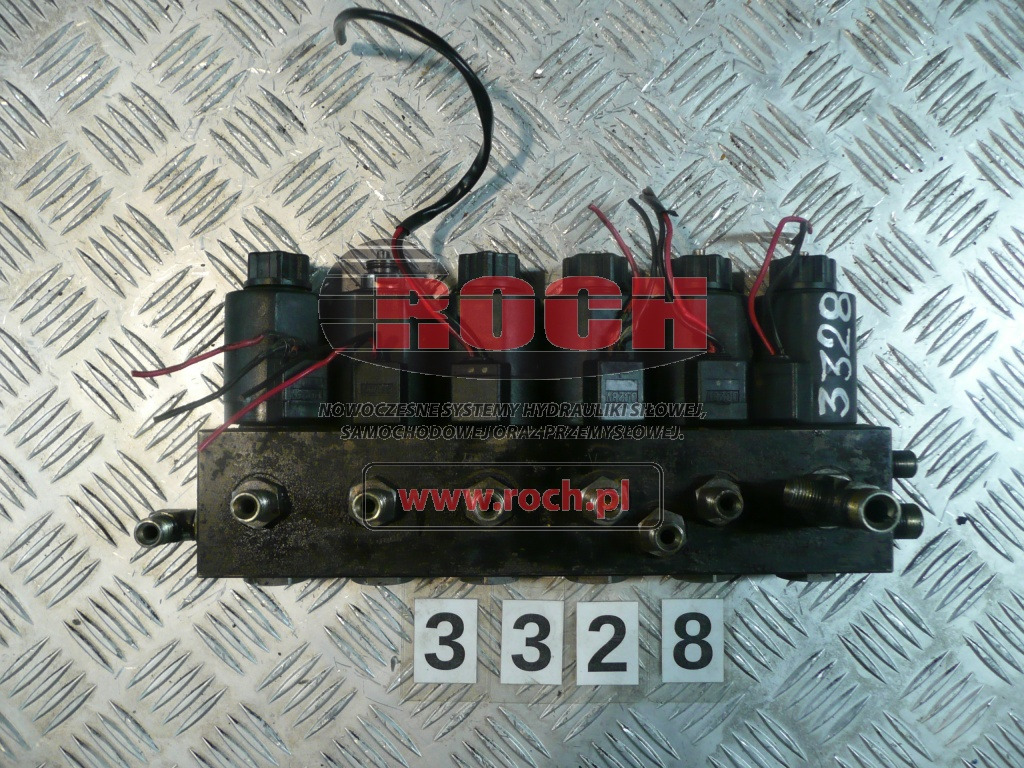 ROZDZIELACZ DO VOLVO - 6 SEKCYJNY + 28 VDC + 24 VDC - Хидравличен клапан: снимка 2 ROZDZIELACZ DO VOLVO - 6 SEKCYJNY + 28 VDC + 24 VDC - Хидравличен клапан: снимка 2