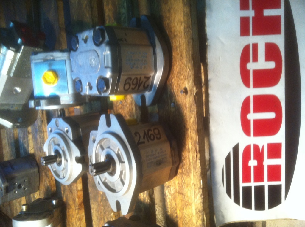 SAUER SUNDSTRAND 111.20.881.00SNP2NN/6,0LN06SA P1F4F4NNNN/NNNNN - Хидравлична помпа за Строителна техника: снимка 1 SAUER SUNDSTRAND 111.20.881.00SNP2NN/6,0LN06SA P1F4F4NNNN/NNNNN - Хидравлична помпа за Строителна техника: снимка 1
