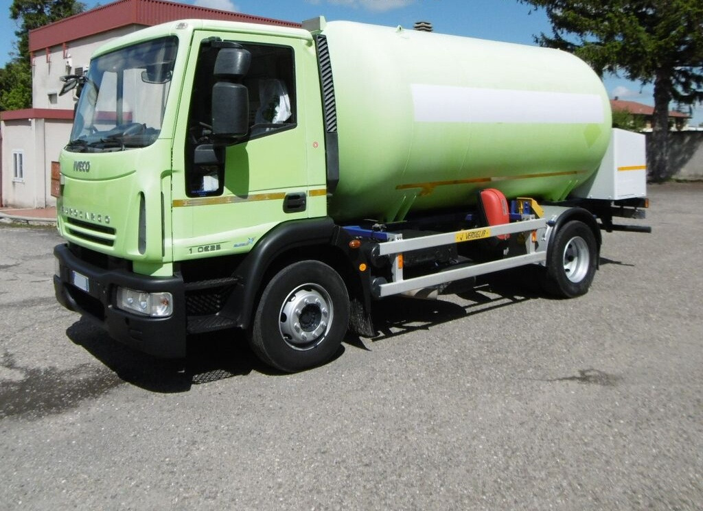 IVECO LPG GAS Tank - Камион цистерна: снимка 2 IVECO LPG GAS Tank - Камион цистерна: снимка 2