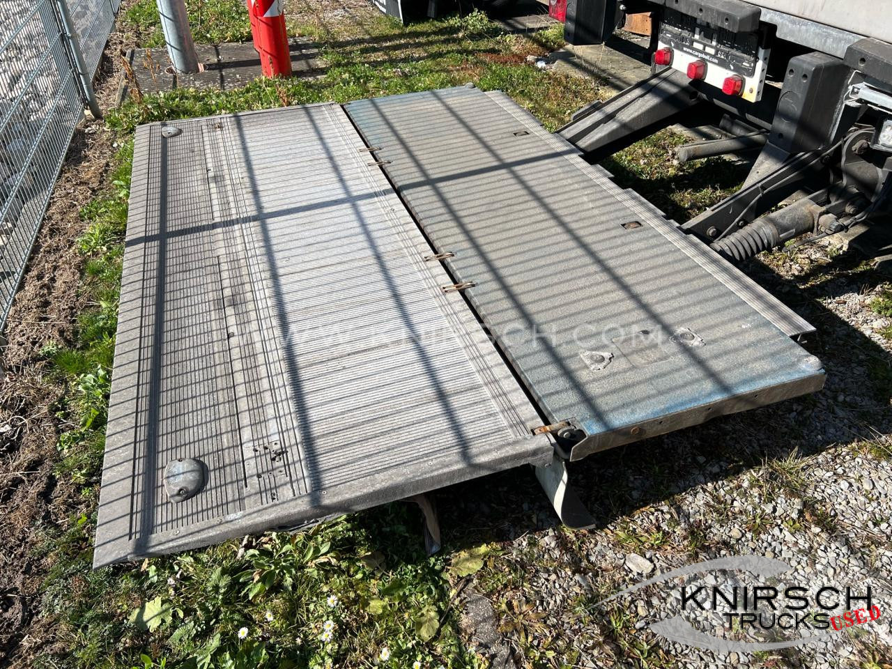 SCHMITZ SKO 24 Doppelstock, LBW 2000 kg, Liftachse - Изотермичен полуремарке: снимка 5 SCHMITZ SKO 24 Doppelstock, LBW 2000 kg, Liftachse - Изотермичен полуремарке: снимка 5