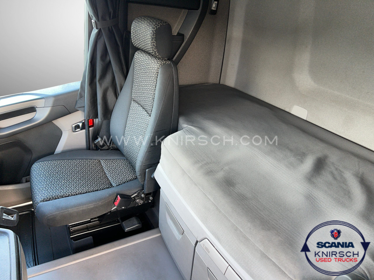 SCANIA R450A4X2NA PTO ADR FL - Влекач: снимка 5 SCANIA R450A4X2NA PTO ADR FL - Влекач: снимка 5