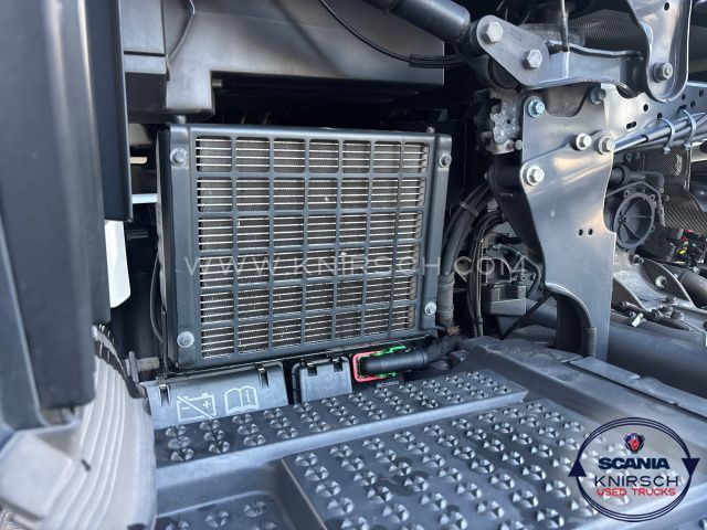 Влекач Scania S500A4x2EB / Lowliner / Standklima / LED: снимка 21