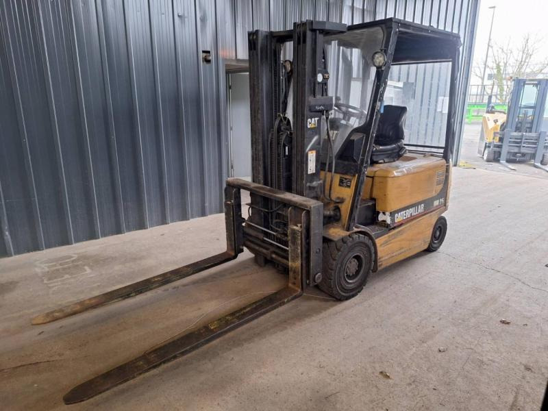 Caterpillar EP25K - Електрокар: снимка 1 Caterpillar EP25K - Електрокар: снимка 1