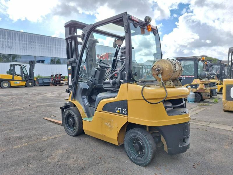 Caterpillar GP25N - Газокар: снимка 4 Caterpillar GP25N - Газокар: снимка 4