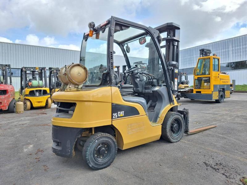 Caterpillar GP25N - Газокар: снимка 5 Caterpillar GP25N - Газокар: снимка 5