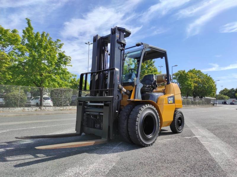 Caterpillar GP40N - Газокар: снимка 1 Caterpillar GP40N - Газокар: снимка 1