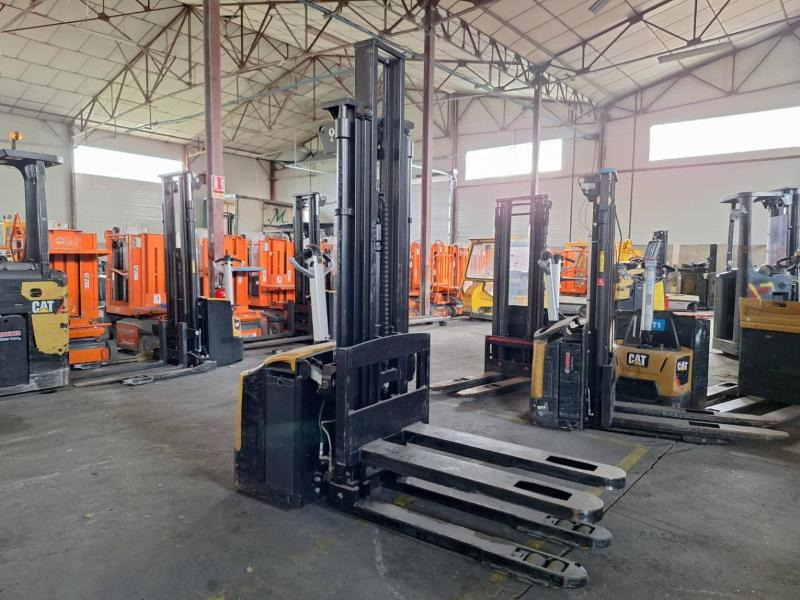 Caterpillar NSP16NI - Стакер: снимка 4 Caterpillar NSP16NI - Стакер: снимка 4
