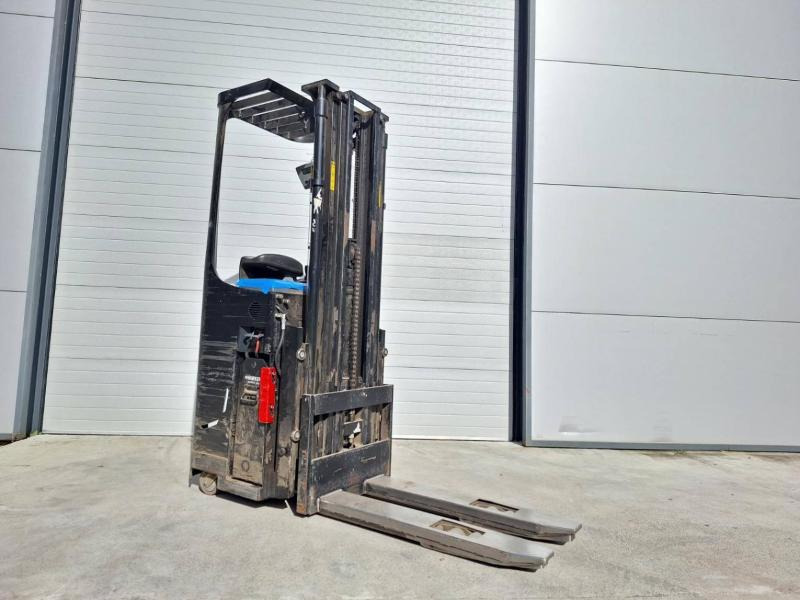 Caterpillar NSR16NI - Стакер: снимка 2 Caterpillar NSR16NI - Стакер: снимка 2