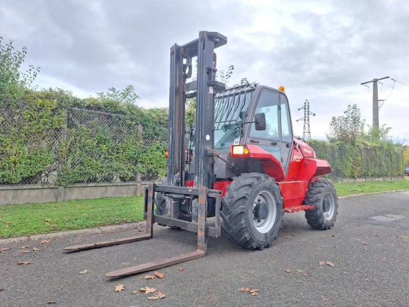 Manitou M26-4 T3B - Мотокар с висока проходимост: снимка 1 Manitou M26-4 T3B - Мотокар с висока проходимост: снимка 1