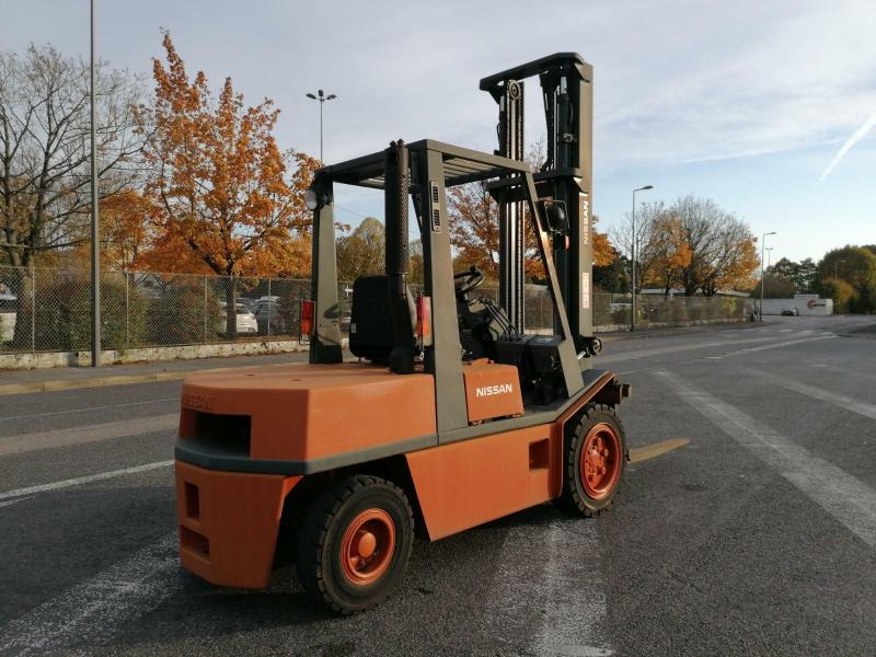 Nissan EGH02A30U - Дизелов мотокар: снимка 4 Nissan EGH02A30U - Дизелов мотокар: снимка 4
