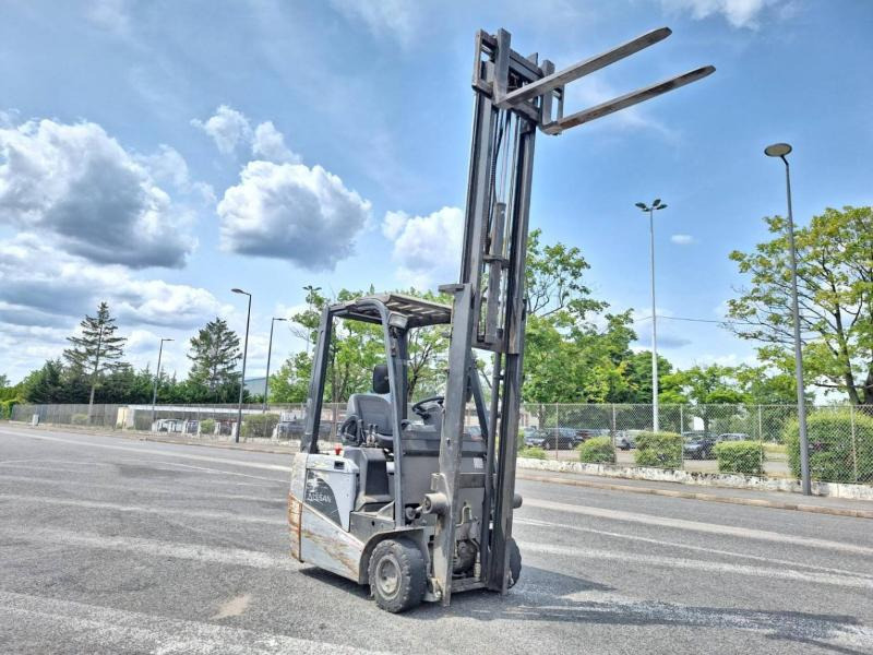 Nissan S1N1L130 - Електрокар: снимка 3 Nissan S1N1L130 - Електрокар: снимка 3