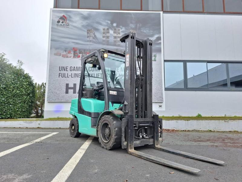 Yale GLP35VX - Газокар: снимка 2 Yale GLP35VX - Газокар: снимка 2